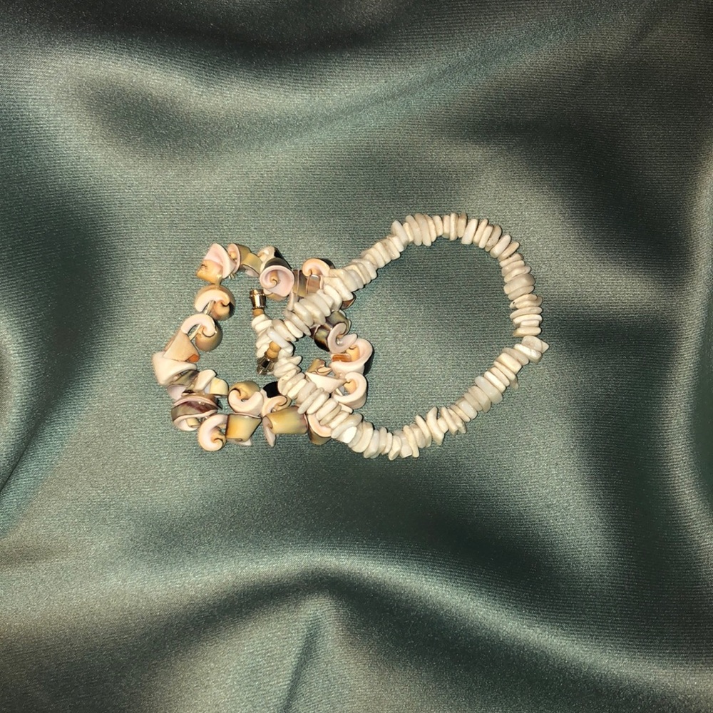 NATURAL SHELL BRACELETS